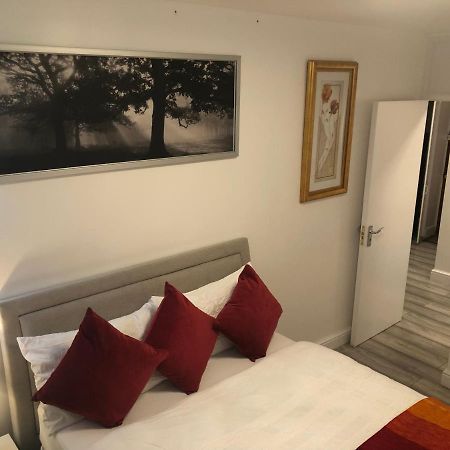 Luxury 2 Bedroom Flat In Abbey Wood, لندن المظهر الخارجي الصورة