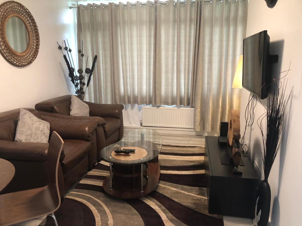 Luxury 2 Bedroom Flat In Abbey Wood, لندن المظهر الخارجي الصورة